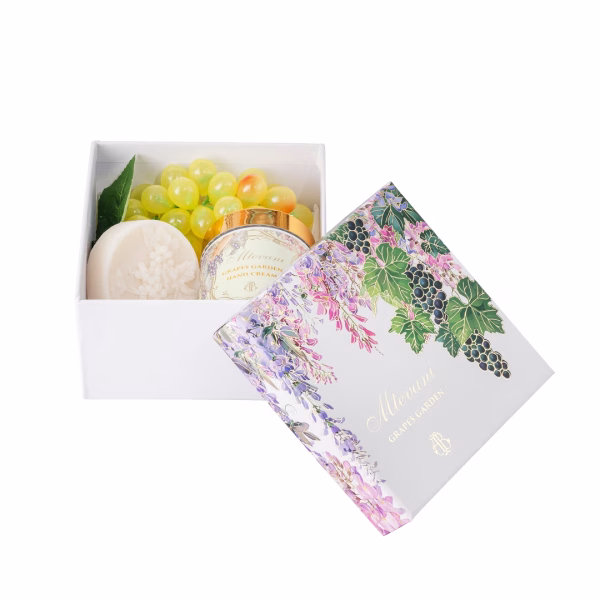 Gift Box III - Grapes Garden
